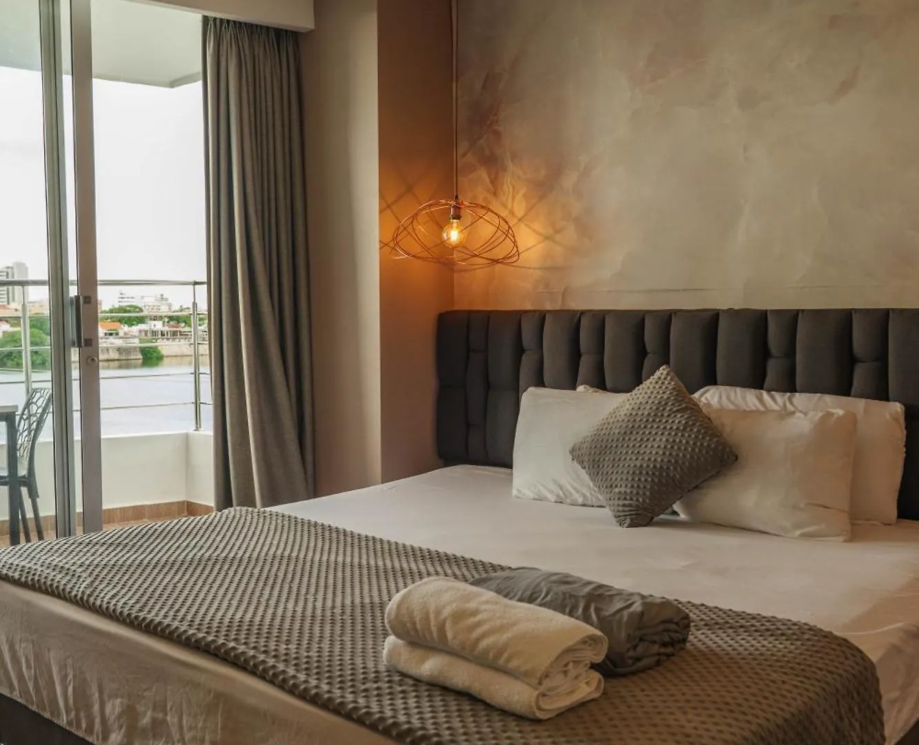 아파트호텔 Bahia 79 Apartasuites Cerca Al Centro Cartagena