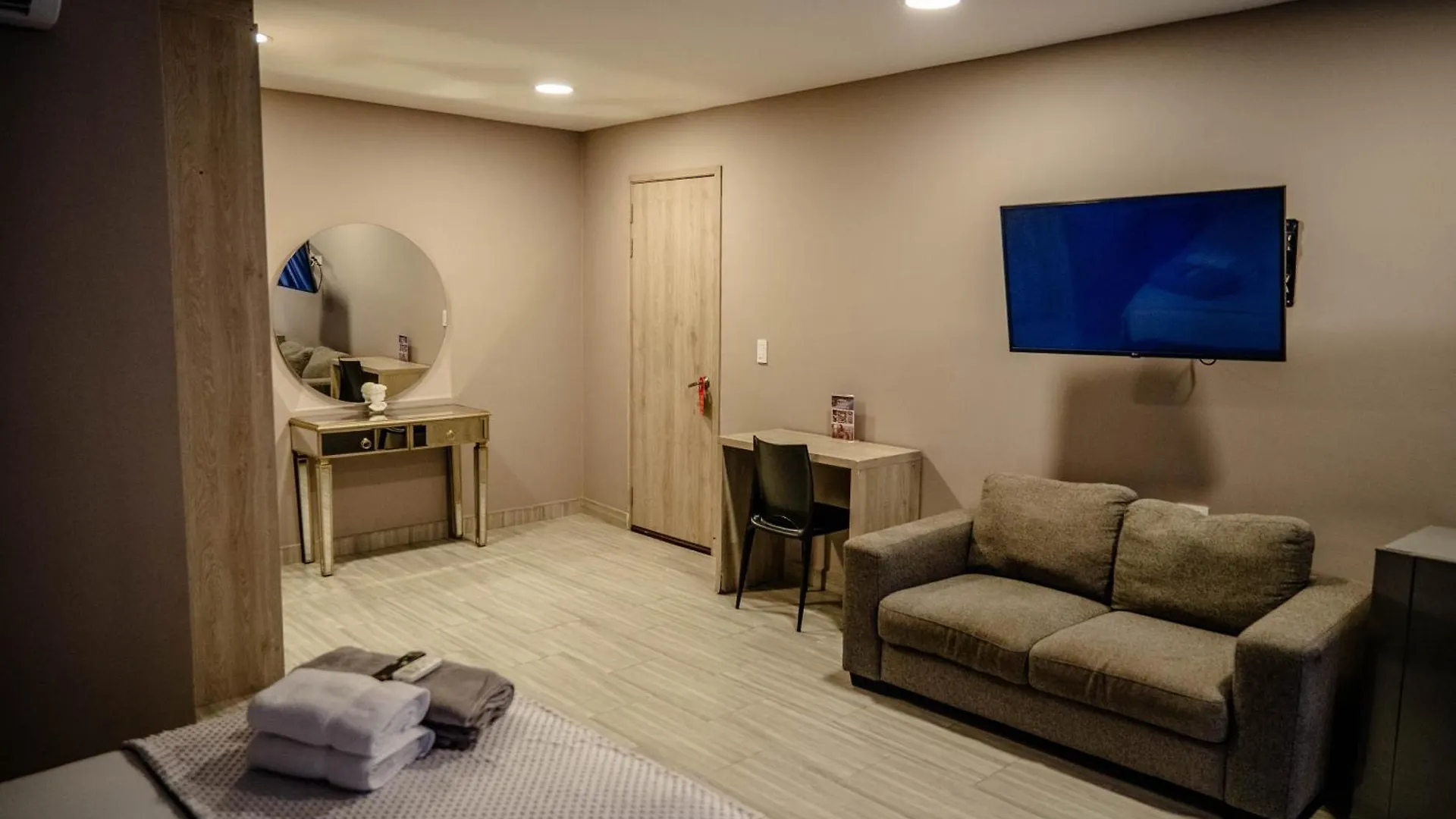 Aparthotel Bahia 79 Apartasuites Cerca al Centro Cartagena