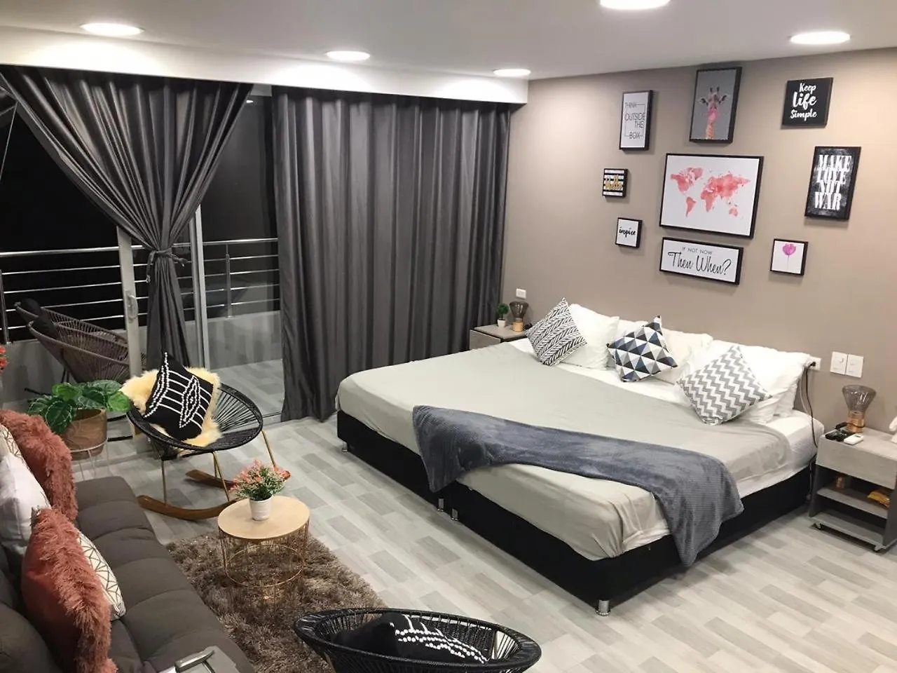 Aparthotel Bahia 79 Apartasuites Cerca al Centro Cartagena